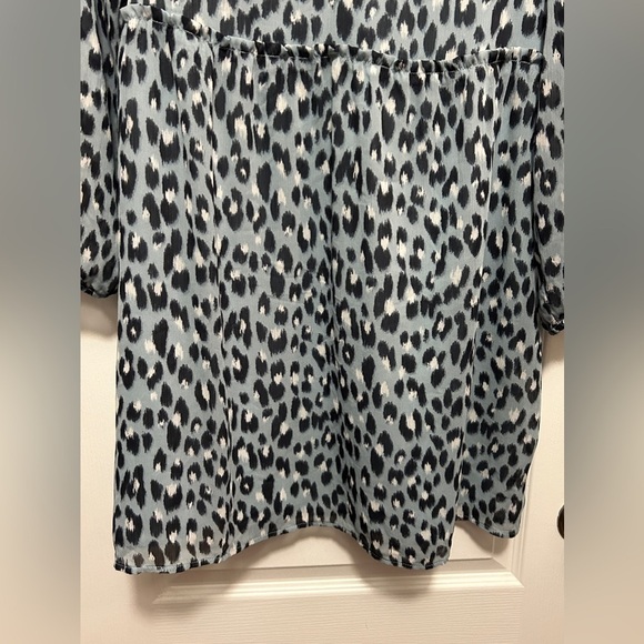 LOFT Blue Leopard Print Long Sleeve V-Neck Midi Dress women’s Petite small SP - Picture 14 of 16